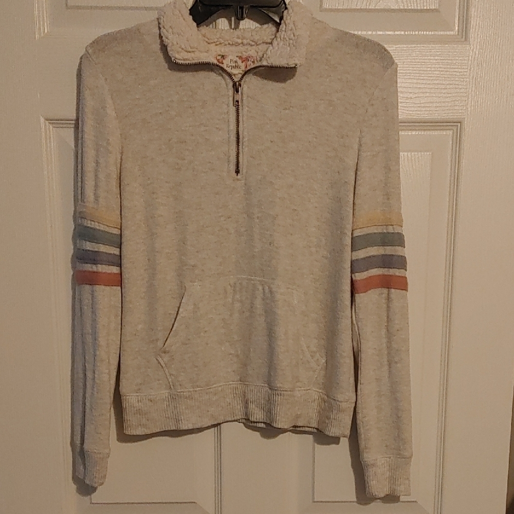 Pink Republic Cream Sherpa Pullover Sz XS Striped Elbow Detail Soft
